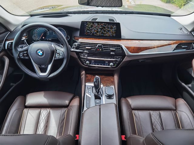 BMW 530 Baureihe 5 Lim. 530 d xDrive Luxury Line