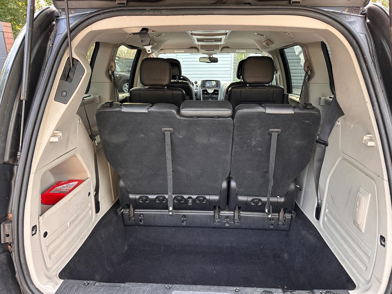 LANCIA VOYAGER GOLD 163 CH BVA 7 PLACES - 2ème MAIN - GPS - HAYON ÉLECTRIQUE - SUSPENSIONS AIRMATIC - 159500 km