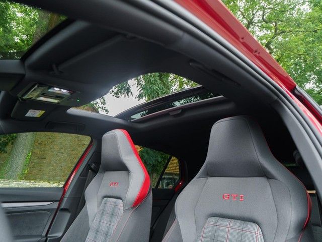 Golf VIII GTI DSG 360° DCC HUD harman/kardon®