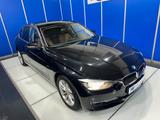 BMW 320d Limousine Luxury Line *Navi*Leder*Standh.* - BMW 320: 320d Luxury