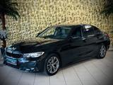 BMW 318i Lim.|SPORT-LINE|AUTOMATIK||NAVI|LEDER|LED - BMW 318 in Oberhausen