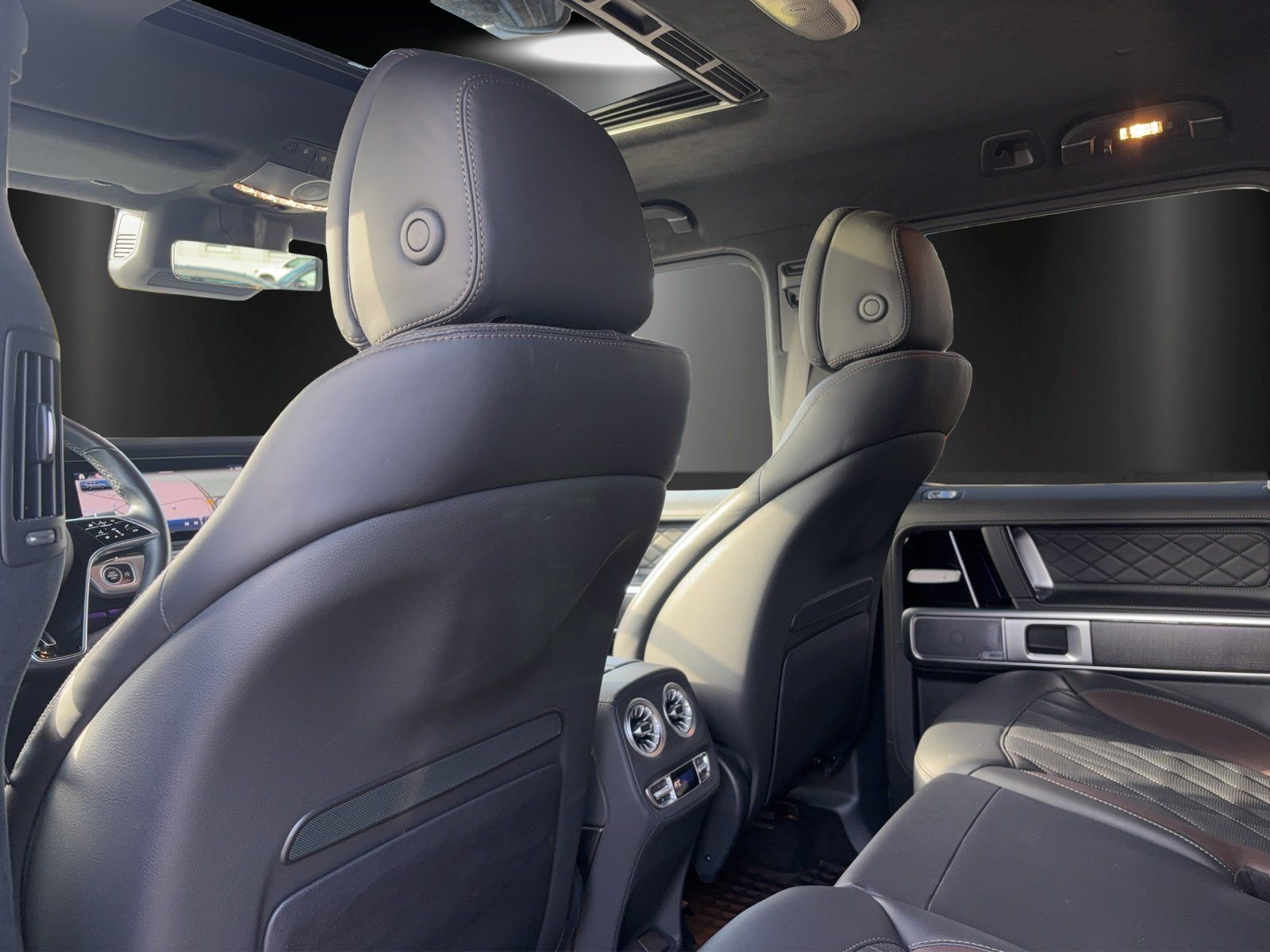 Fahrzeugabbildung Mercedes-Benz G450d Professlo SUPERIOR bicolour AHK Dachträger