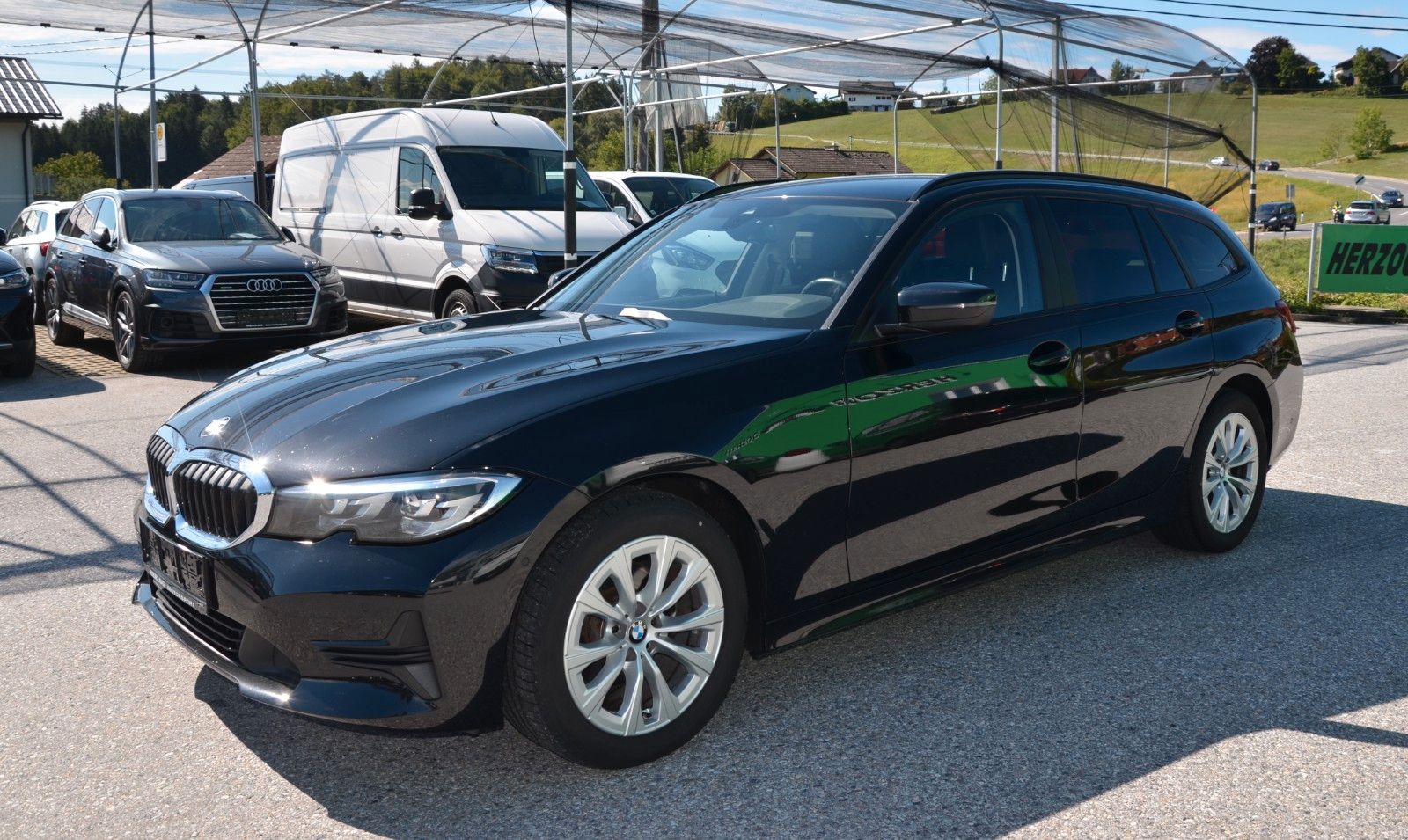 BMW 320d xDrive Touring 48 V Aut. LED EXP:19.950.- imagem 2