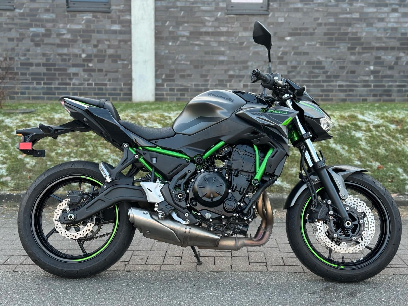 Kawasaki Z 650*ABS*KTRC*LED*1. Hand*Garantie 05/28*