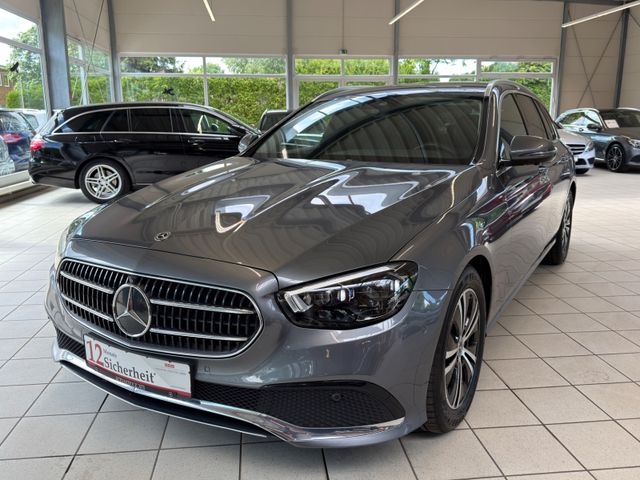 MERCEDES-BENZ E 220 d Avantgarde/Multibeam/360/AHK/Mbux