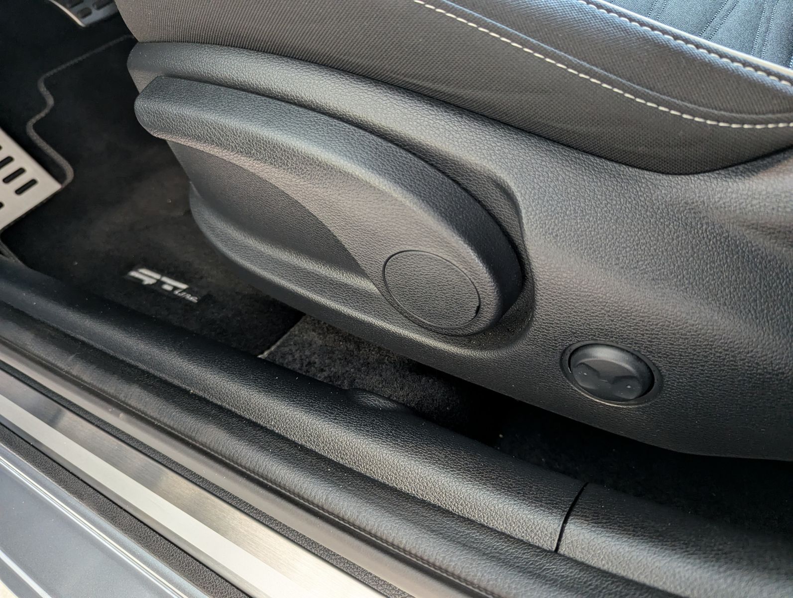 Fahrzeugabbildung Kia cee'd Sportswagon GT Line SW LED JBL Cam 7Jahr