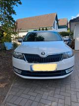 Skoda Wunderbar und einzigartig Auto - Skoda Rapid in Hamburg