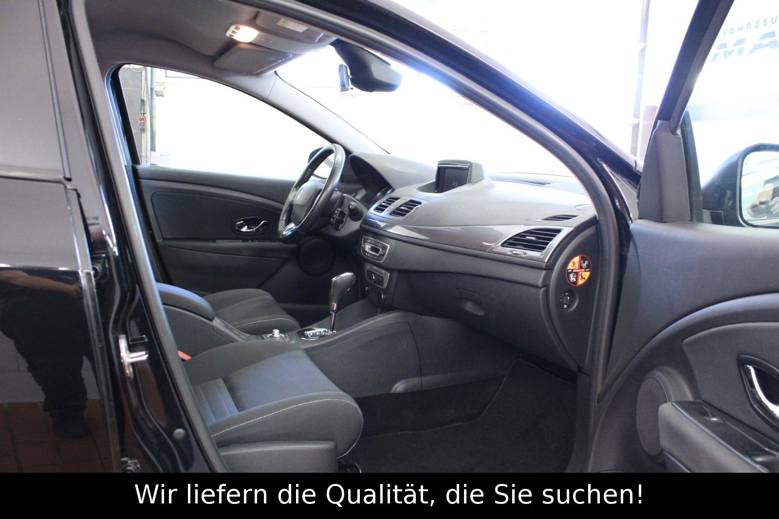 Fahrzeugabbildung Renault Megane Grandtour LIMITED dCi 110 EDC Eco2*AHK*