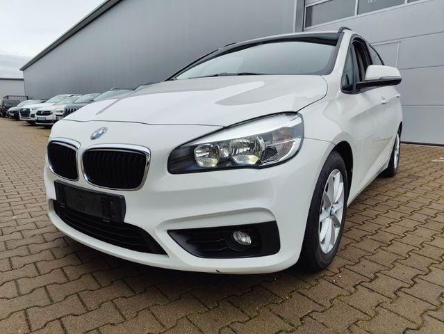 BMW 216 Baureihe 2 Active Tourer 216 d / NAVI / KLIM