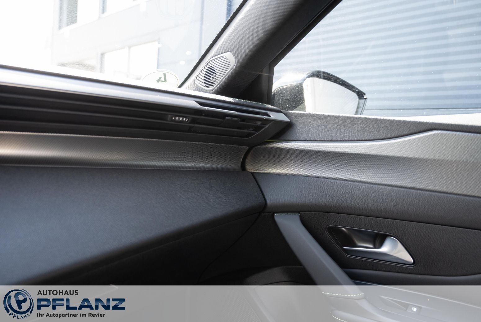 Peugeot 408 - Bild 12