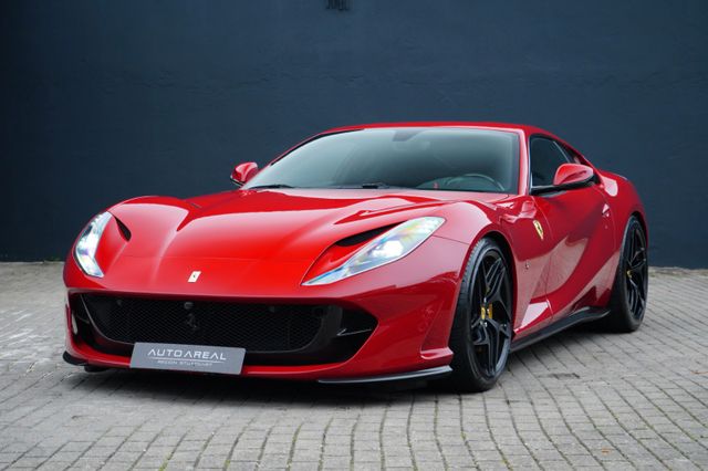 Ferrari 812 Superfast PPF/JBL/LIFT/CAM/DISPLAY/SCUDERIA