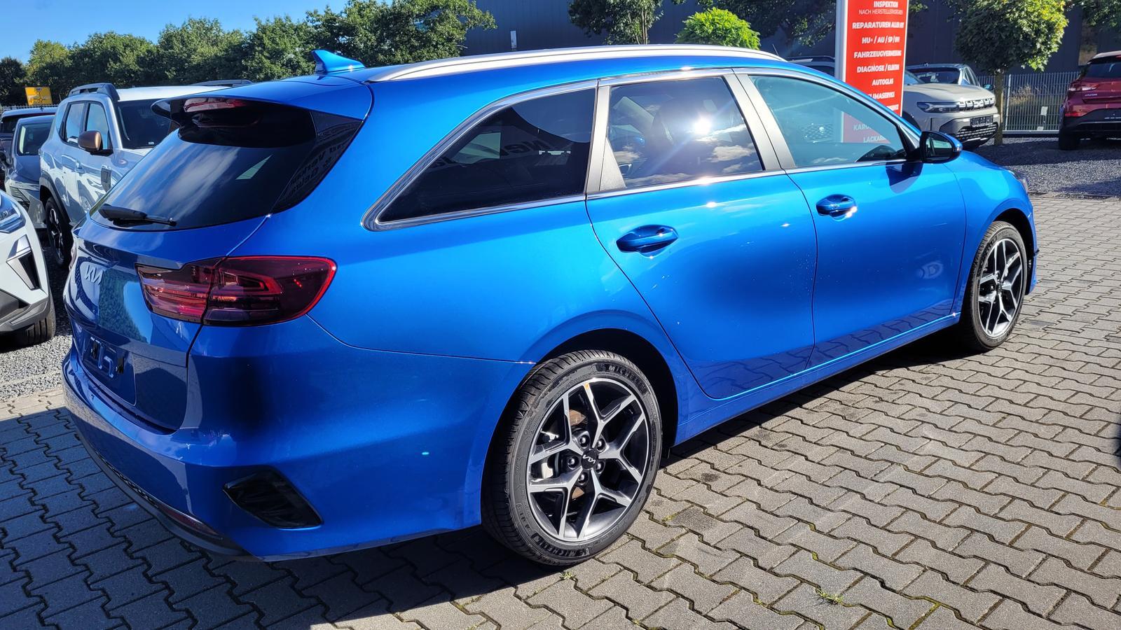 Kia Ceed SW Top*LED*Navi*Shzg*Lhzg*PDC*Cam*17"