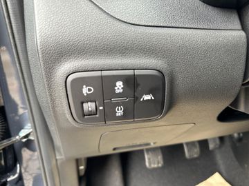 Hyundai i10 1.0 CONNECT & GO - NAVI - SOFORT