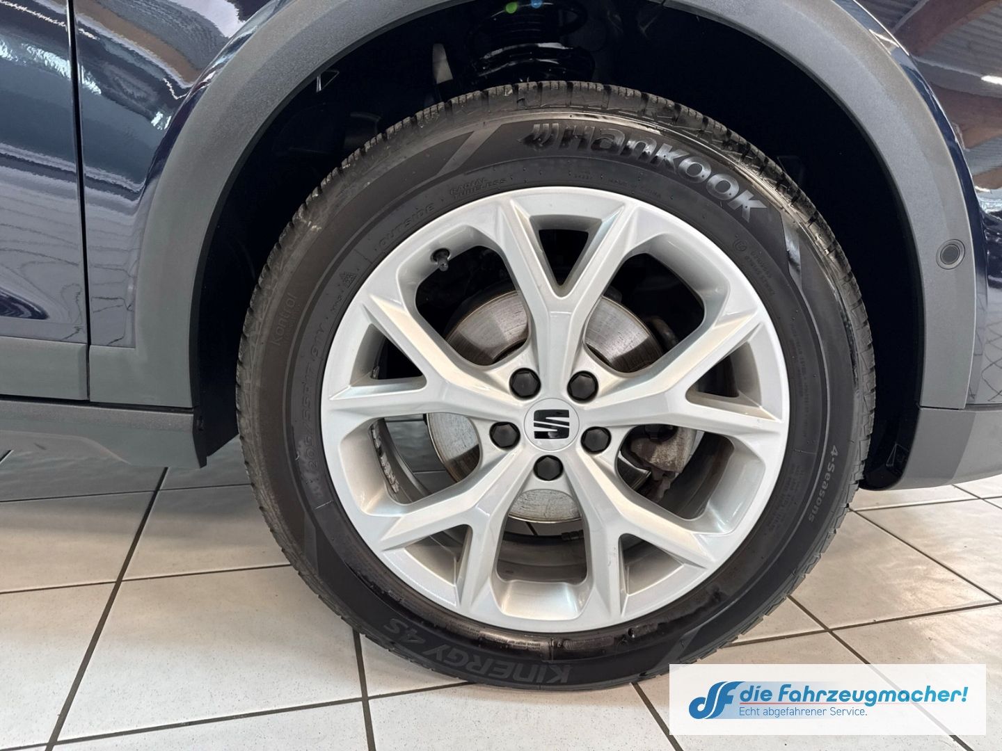 Fahrzeugabbildung SEAT Arona FR Navi Digitales Cockpit LED Sperrdiff. A