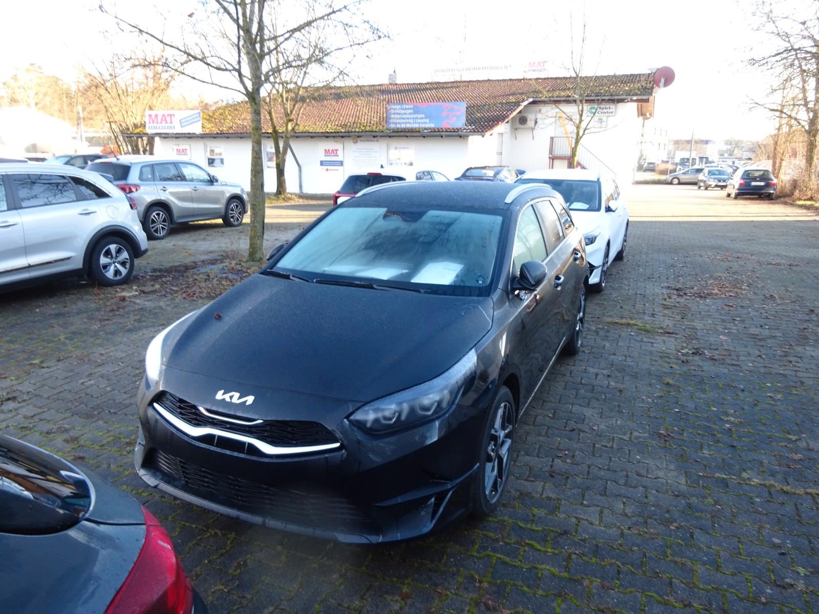 Kia CEED SW  1.5 Ultimate Style-Paket