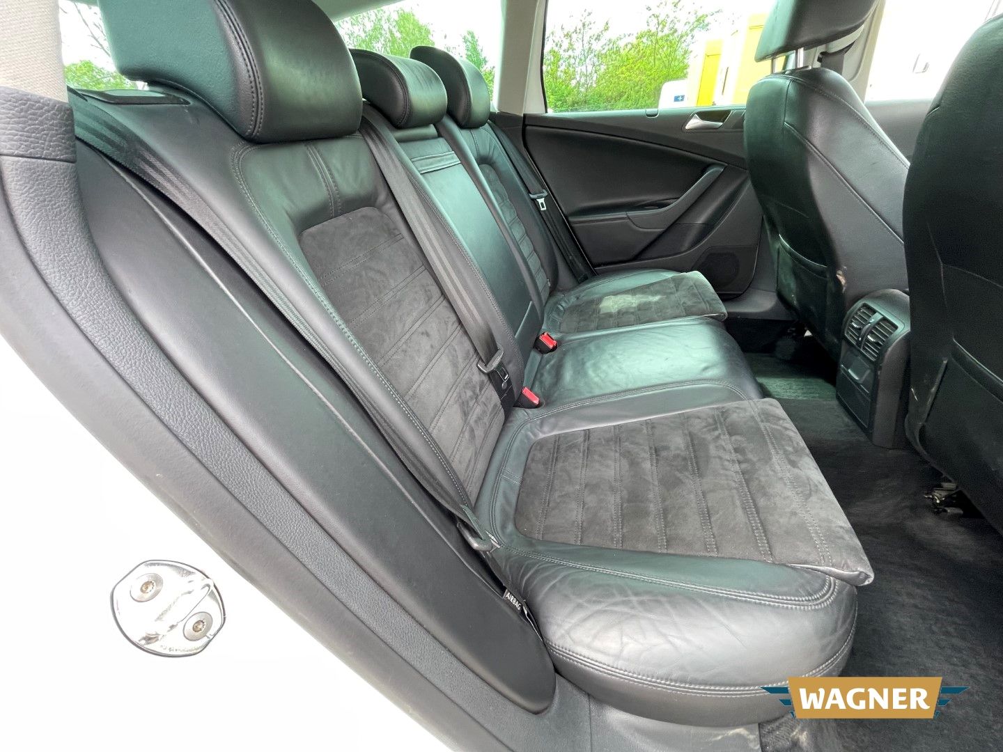 Fahrzeugabbildung Volkswagen Passat Variant Highline R-Line Motorschaden