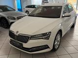 Skoda Superb Combi Style Navi Virtual LED ACC  AHK - Skoda Superb in Bielefeld