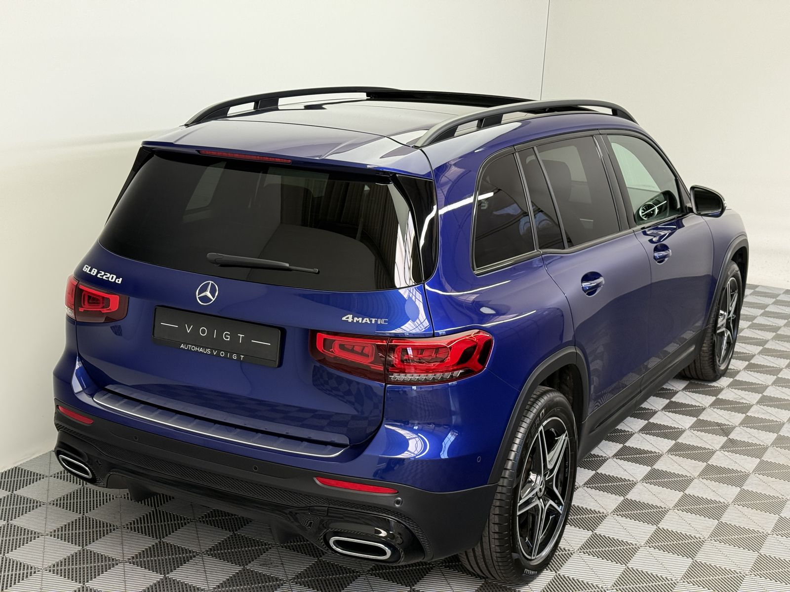 Mercedes-Benz GLB 220 d 4Matic 2.Hand AMG Line Pano AHK LED foto 6