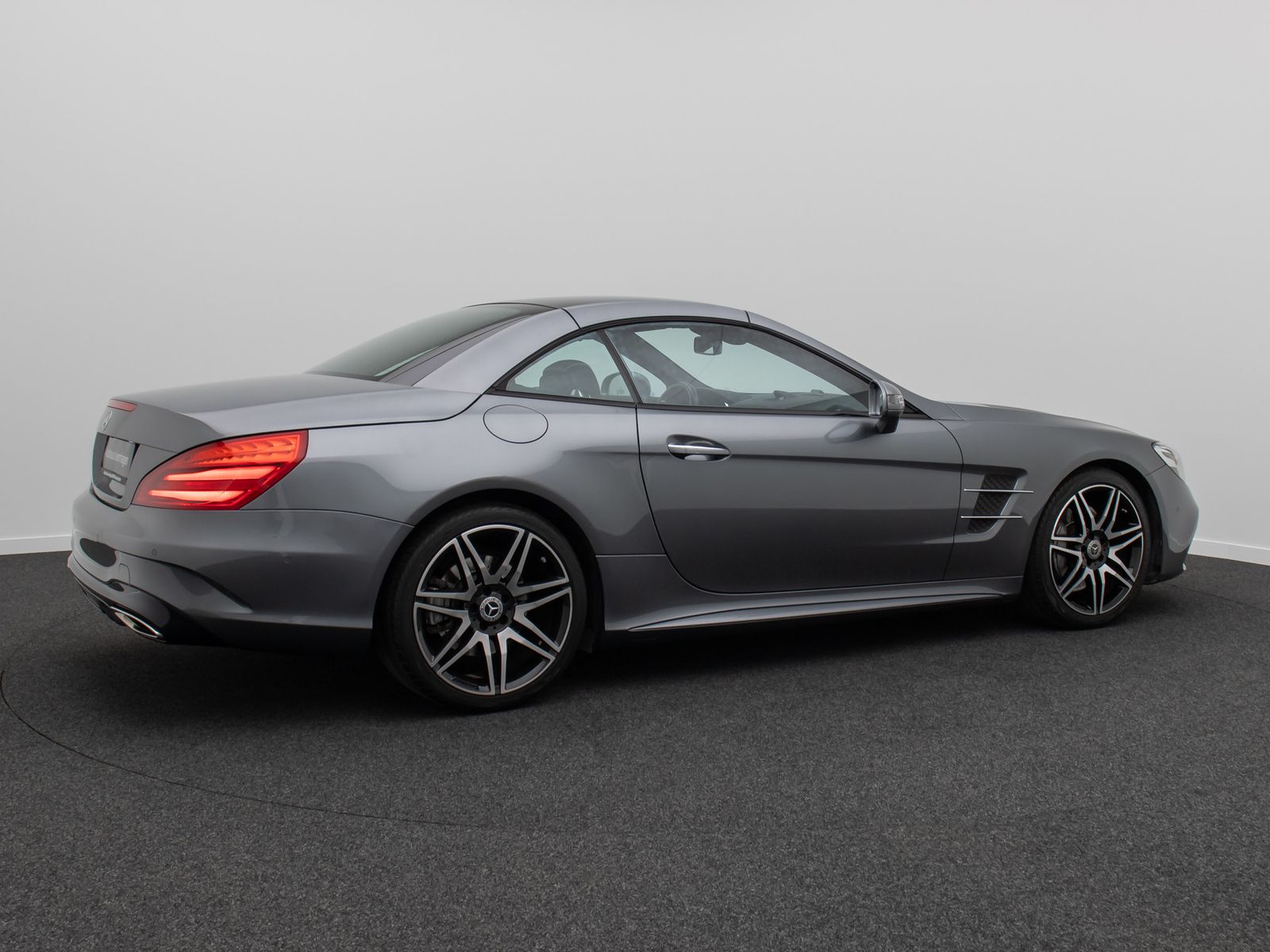 Fahrzeugabbildung Mercedes-Benz SL 400 AMG ACC Kamera H/K Komfort DAB FahrAssist
