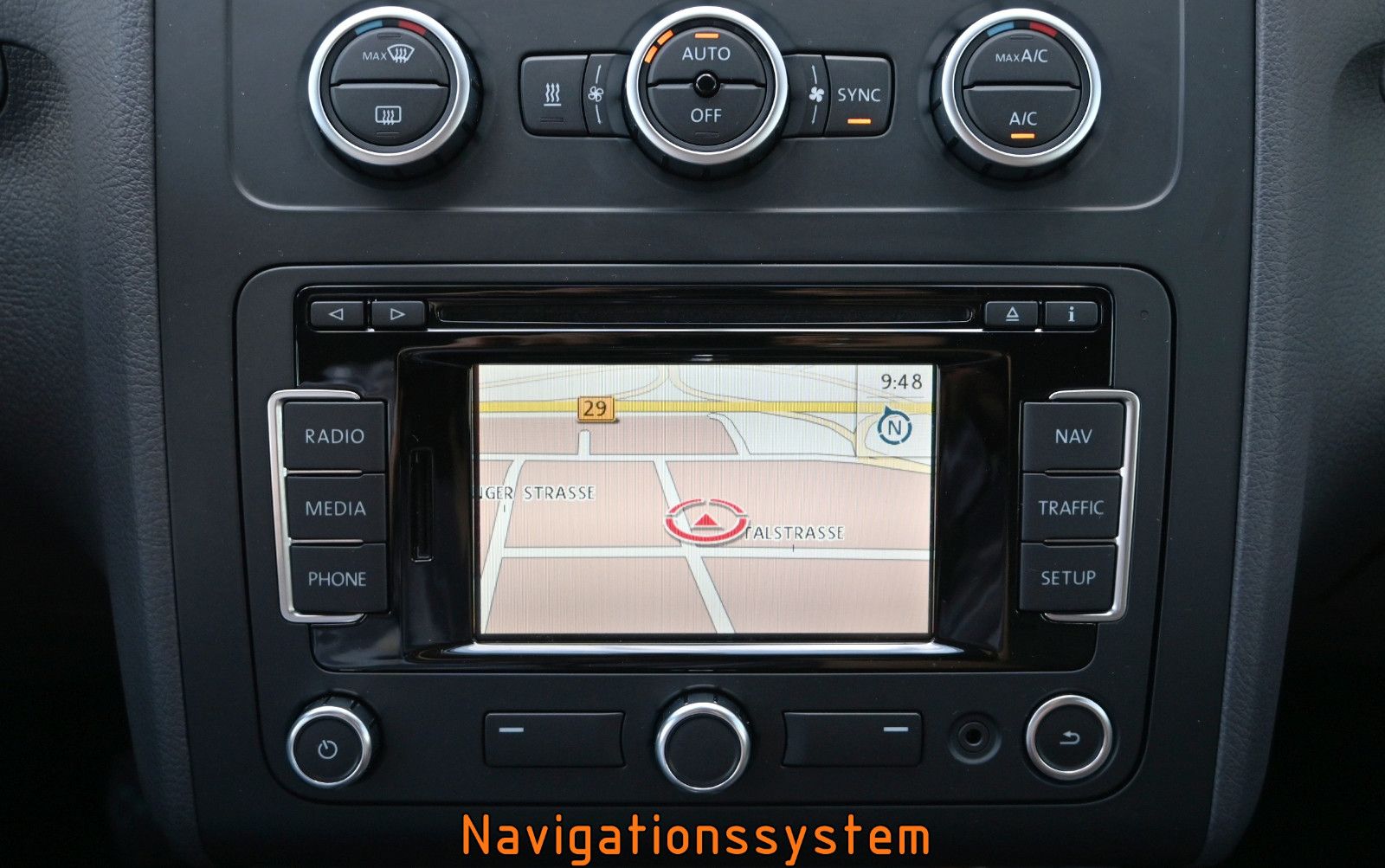 Fahrzeugabbildung Volkswagen Touran 1.2 TSI LIFE °AHK°STANDHEIZ°7-SITZE°