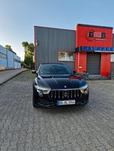 Maserati Levante 3.0 V6 430HP Modena S Auto 4WD Modena S - Maserati Levante in Essen