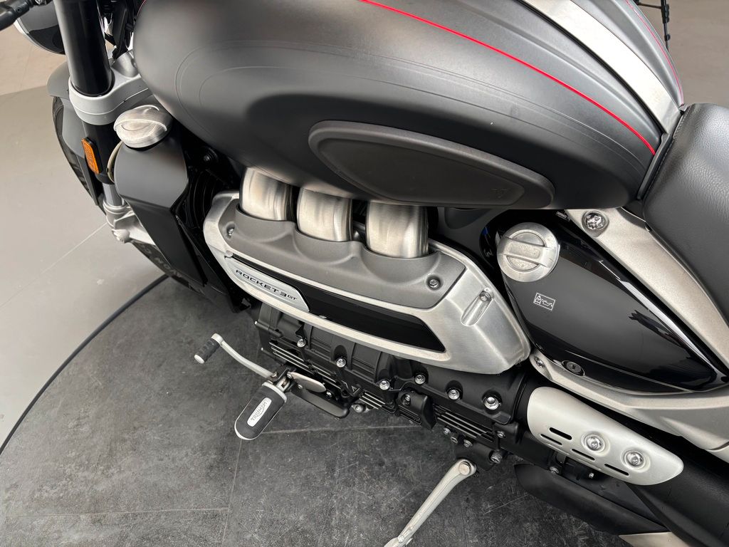Fahrzeugabbildung Triumph ROCKET 3 GT *SEITL. KZH *TOP-ZUSTAND *2. HAND