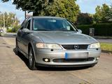 Opel Vectra.Tüv au 03.2027. - Opel Vectra aus 2000: 2.2