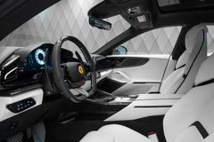 Purosangue BLACK/WHITE FULL CARBON PANORAMIC