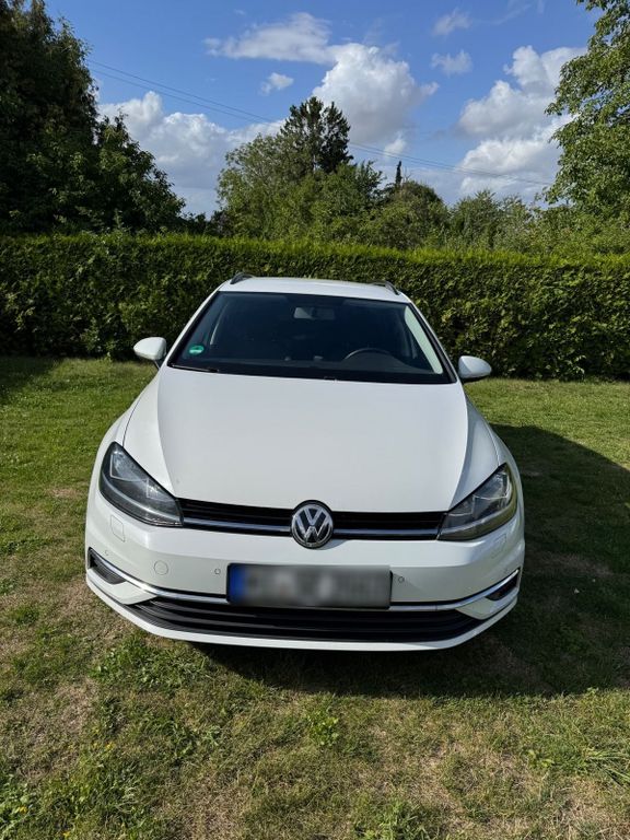 Image of Volkswagen Golf