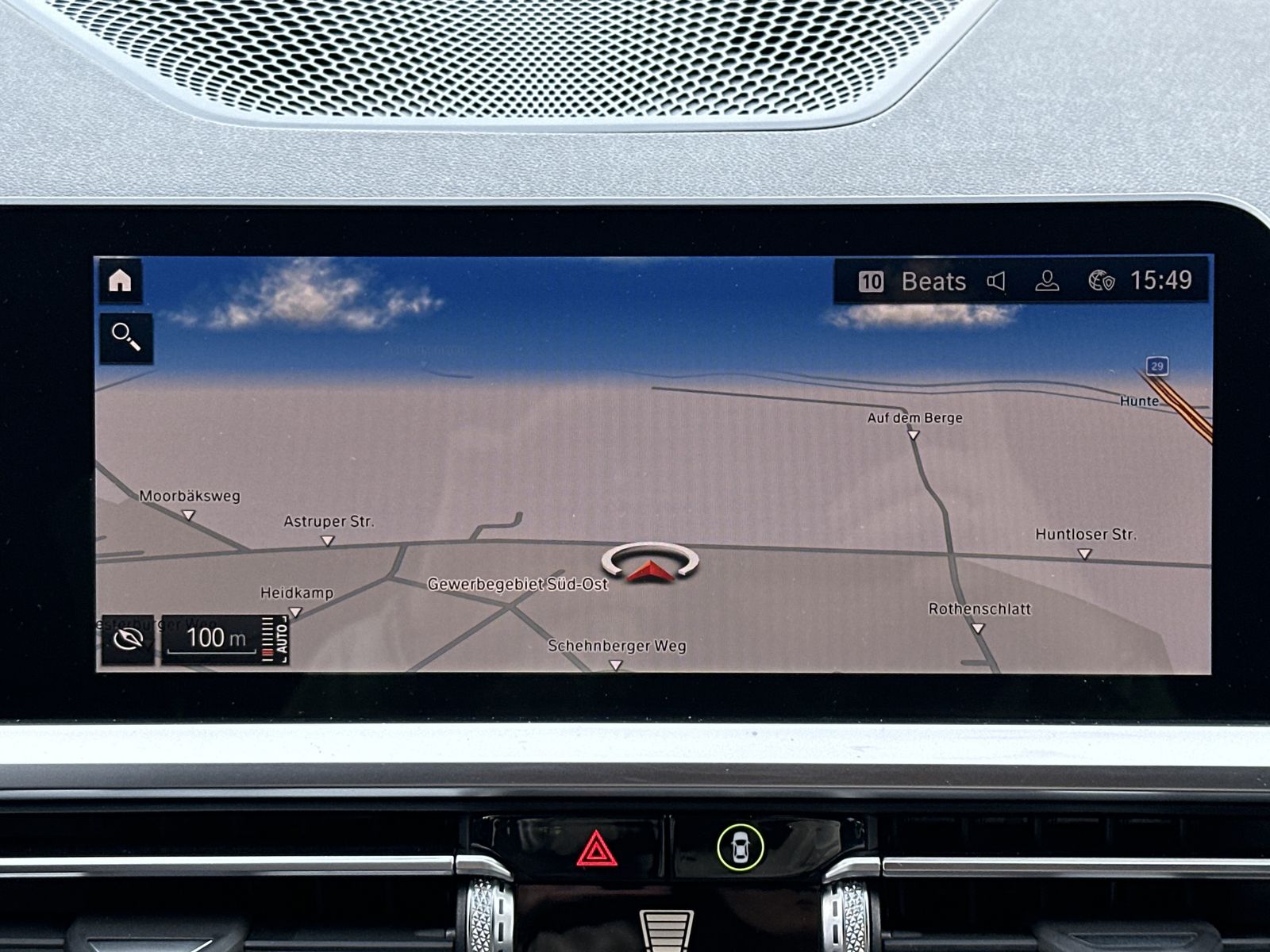 Fahrzeugabbildung BMW 330e Touring Sport-Line NAV+LED+HIFI+18ZO+MEMORY