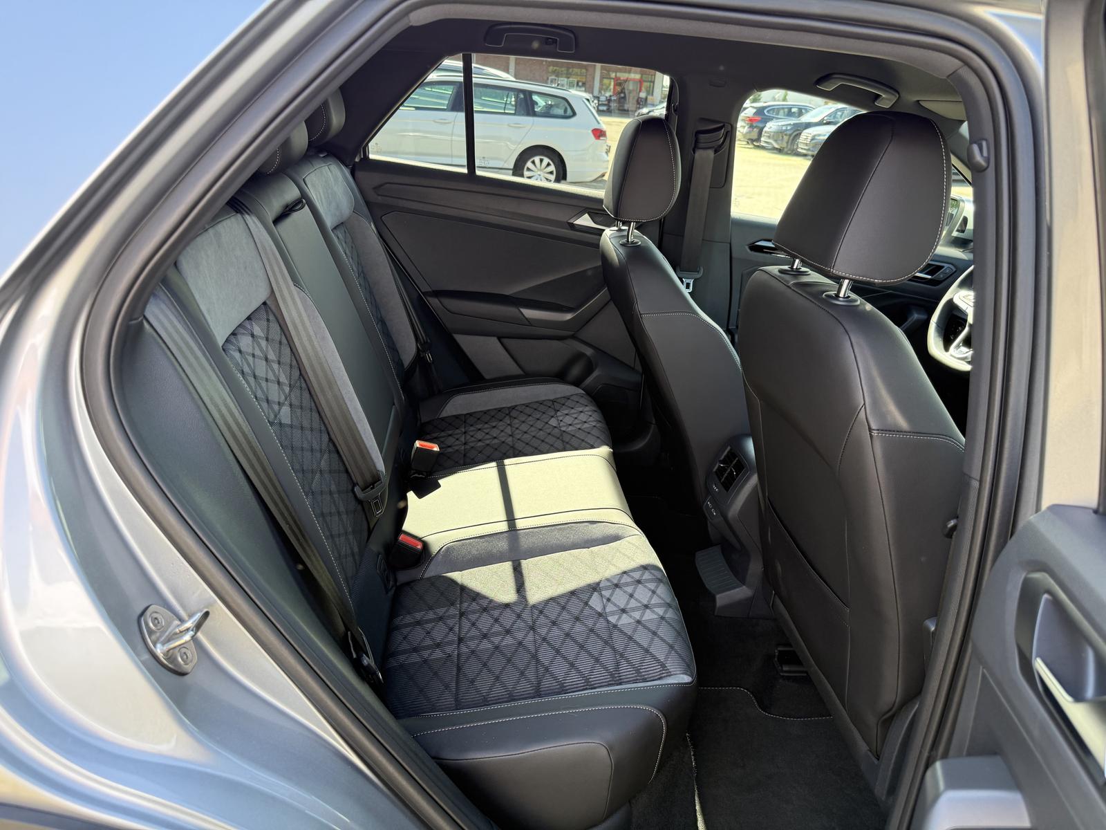 Volkswagen T-Roc R-Line,18-Zoll,IQ-Drive,R.Kam,Kessy,Side., миниатюра 22