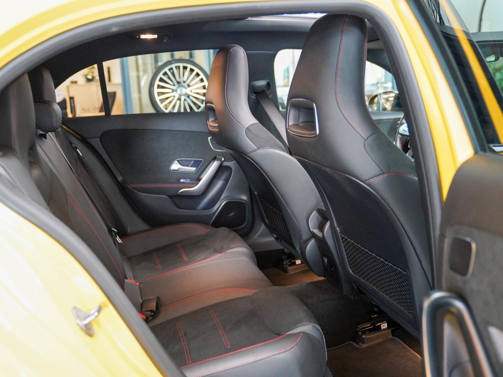 Mercedes-Benz A 250 e AMG Line Night Vielspeiche Pano Burmeste