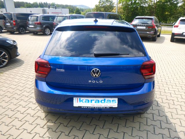 Fahrzeugabbildung Volkswagen Polo VI Highline >AUT/Rückfahrkamera