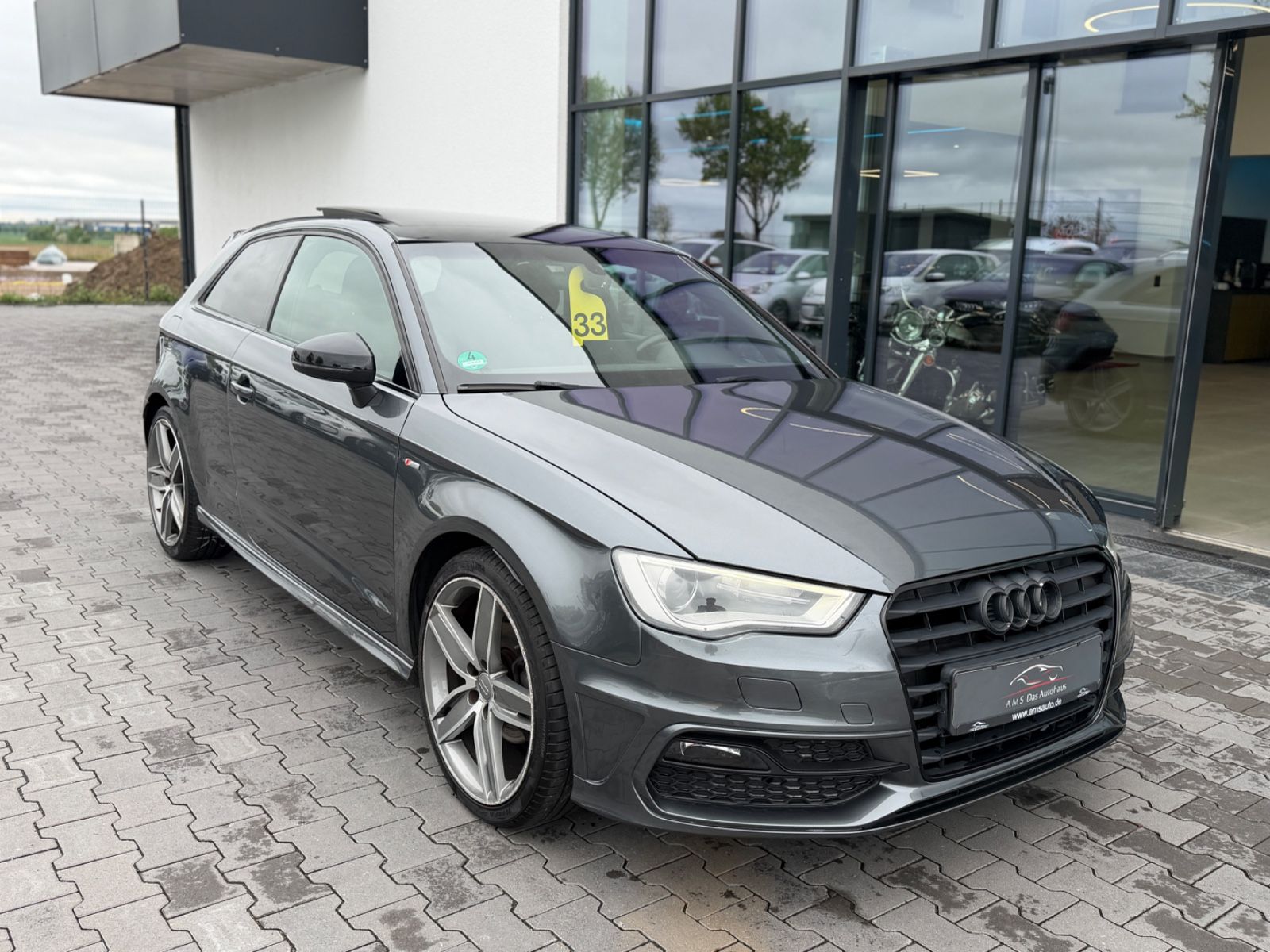 A3 1.4 TFSI Ultra S LinePlus Navi Pano Keyl. 19"