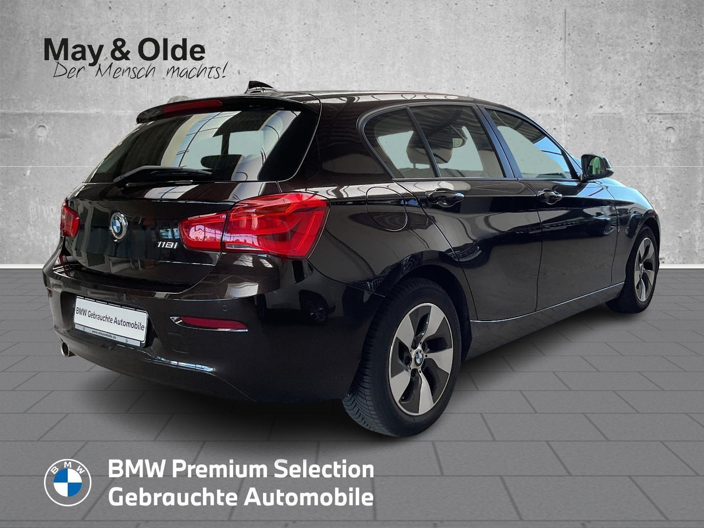 BMW 118 i AHK-abnehmbar GJR Navi LED PDC Klimaautom 