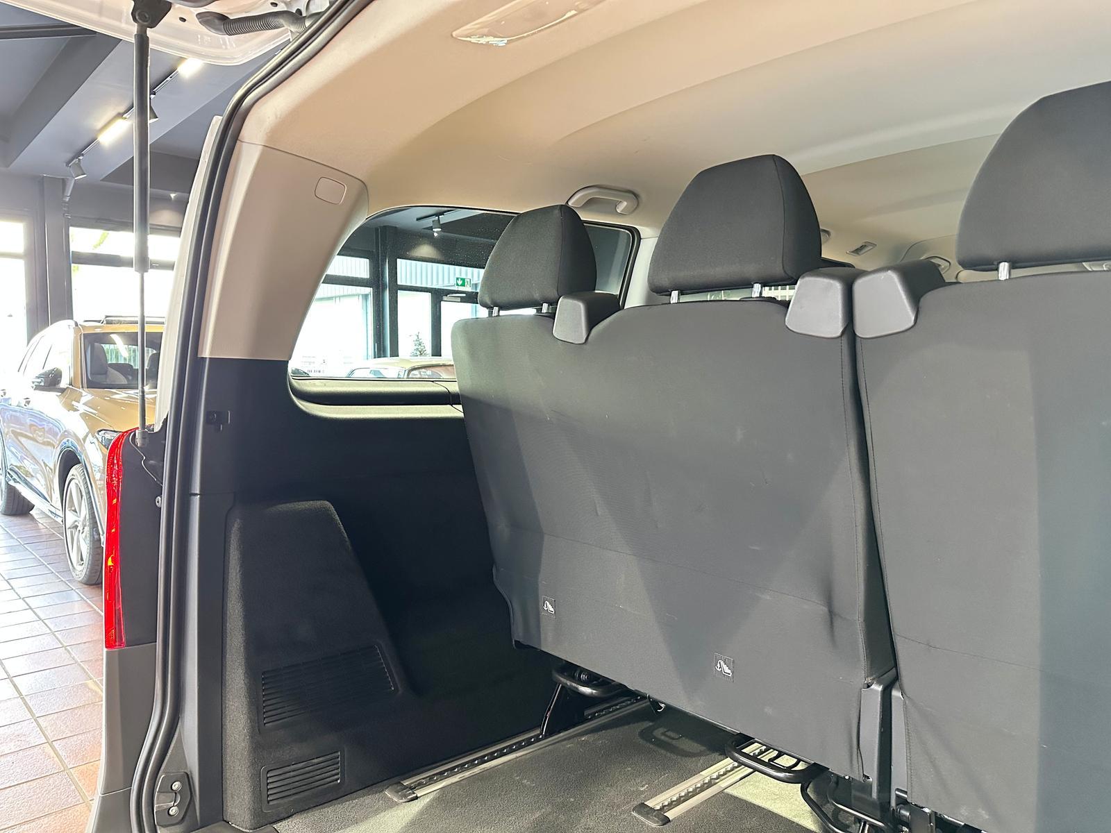 Mercedes-Benz VITO TOURER 114 4X4 LANG 2xSCH-TÜR 8SITZE STANDH