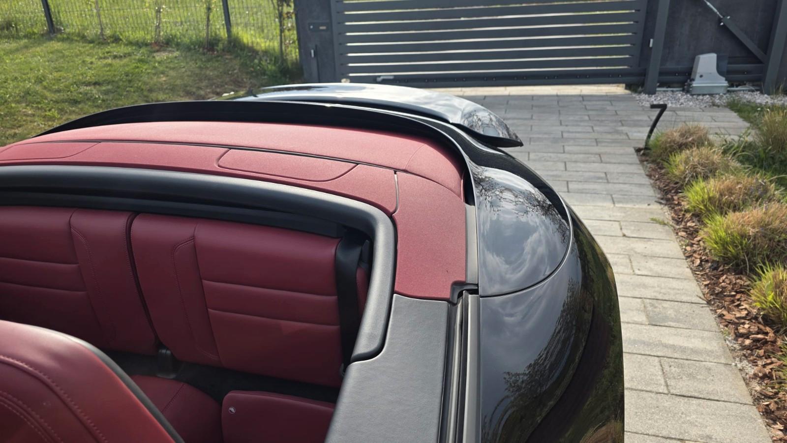 Porsche 911 Carrera Cabriolet