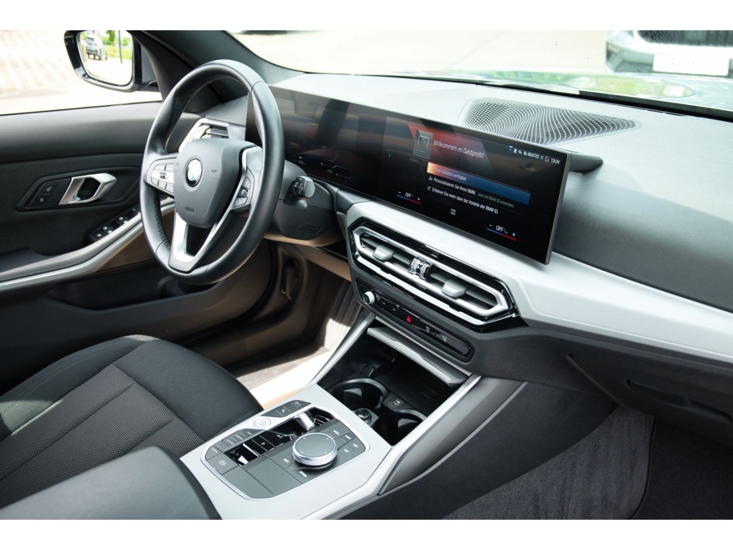 BMW 318 d Touring Navi LED ACC SHz DAB Apple CP foto 17
