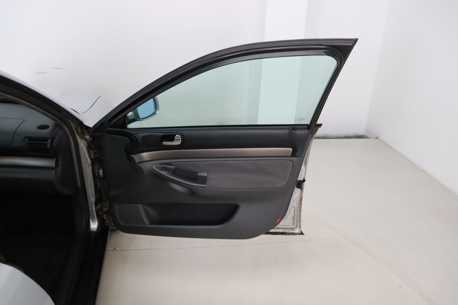 Fahrzeugabbildung Audi A4 1.8 Avant 5V * Klimaautomatik