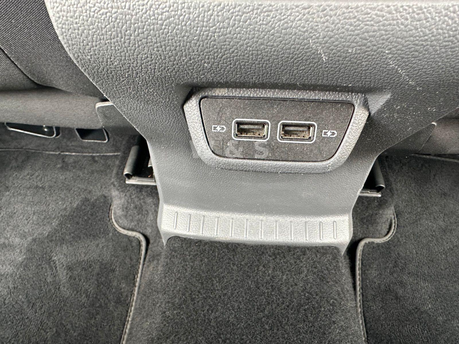 Volkswagen T-Cross Life*1-HAND*APPLE-CAR*AHK*