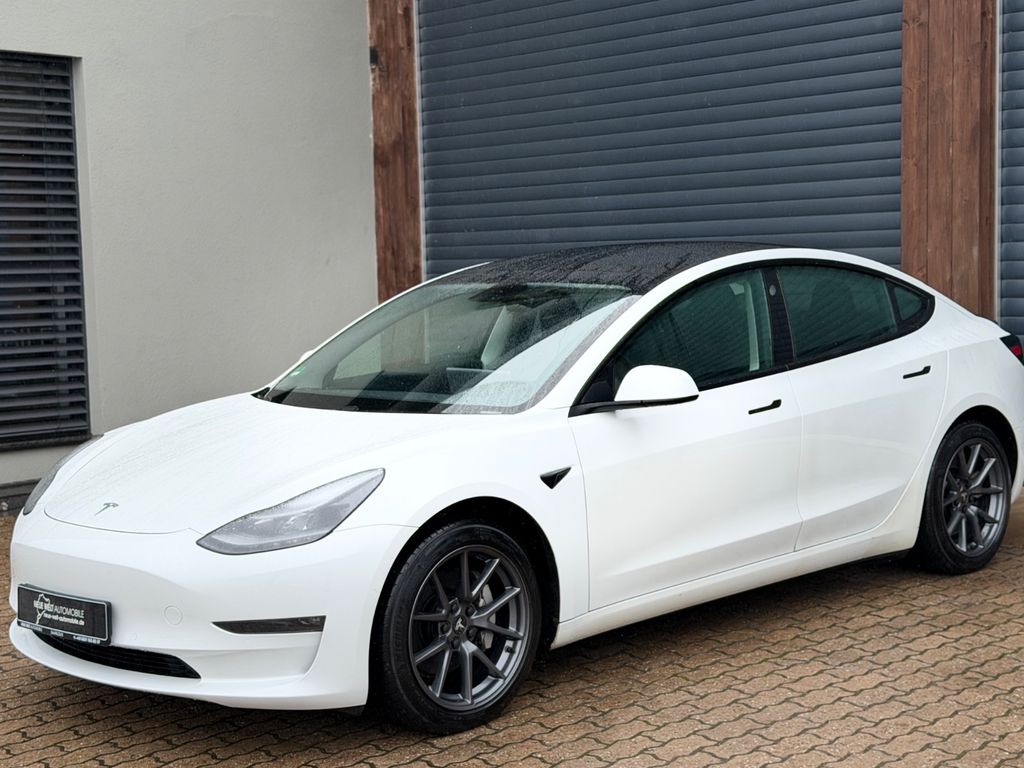 Image of Tesla Model 3