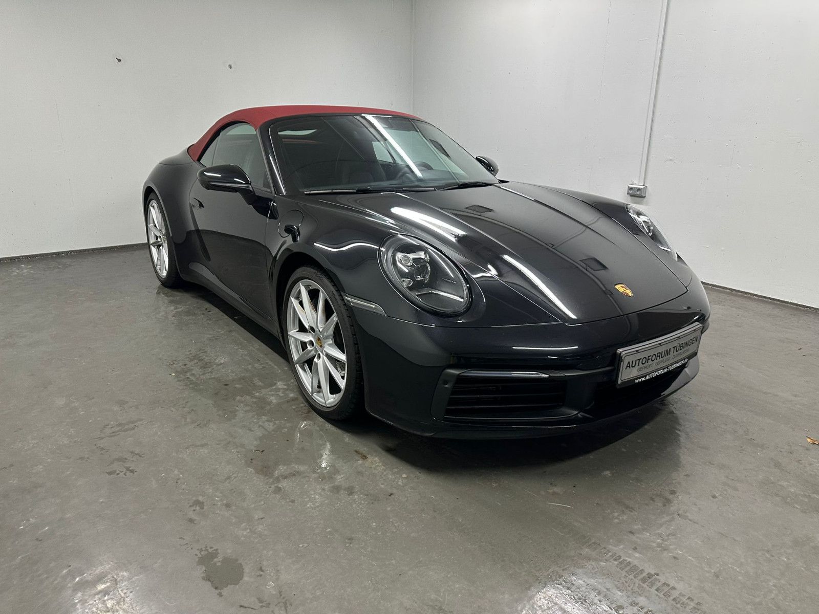 Fahrzeugabbildung Porsche 992 Carrera Cabriolet *SPORT-CHRONO*