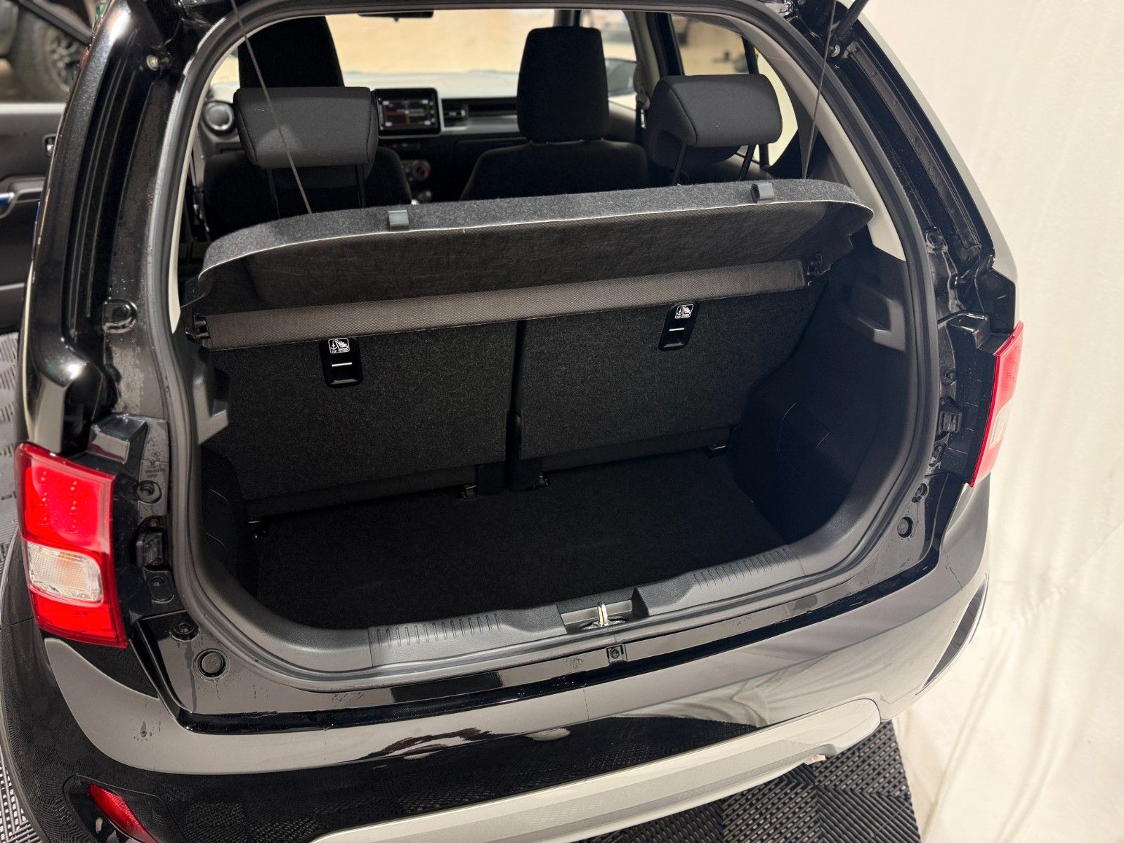 Fahrzeugabbildung Suzuki Ignis 1.2 DUALJET HYBRID Comfort