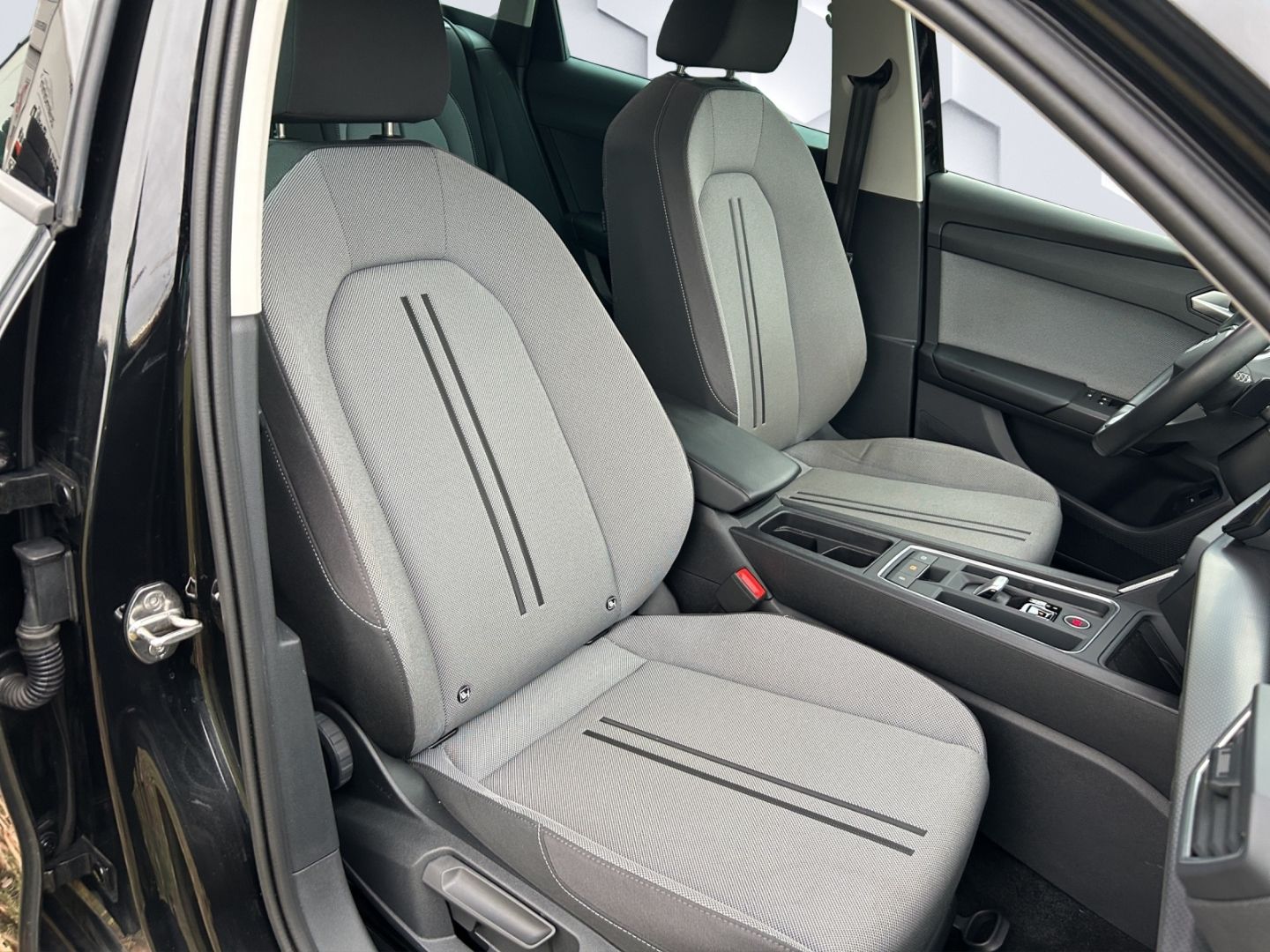 Leon Sportstourer Style 2.0 TDI 110kW AHZV, LED,