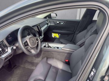 Volvo V60 Plus Dark B4 Mild-Hybrid Benzin*Head-Up*360 