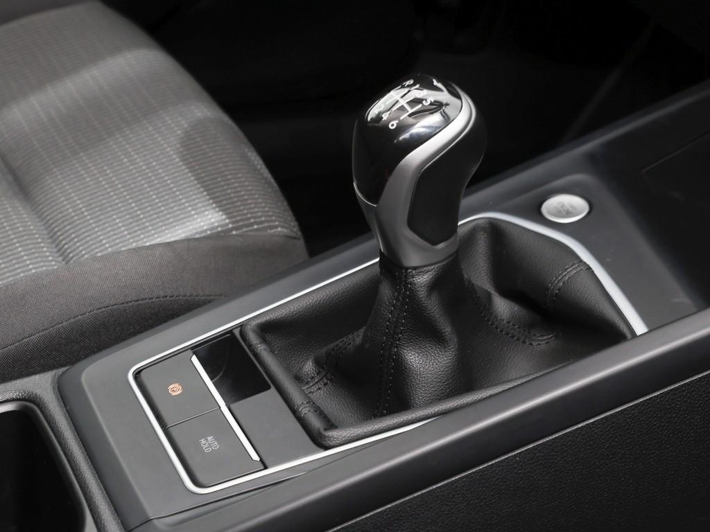 Volkswagen Golf VIII Variant 2.0 TDI Einparkhilfe v+h, Sitz, миниатюра 8