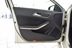 MERCEDES-BENZ A 250 Sport~AMG~Automatik~Navi~Business~LED MERCEDES-BENZ A 250 Sport~AMG~Automatik~Navi~Business~LED