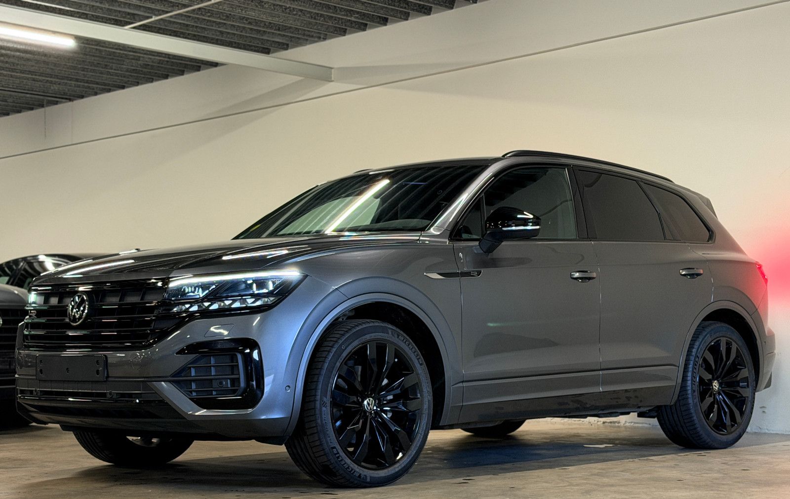 Volkswagen Touareg R-Line Black Style 4Motion