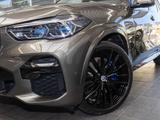 BMW X5 xDrive40d (2019 - 2023) M Sport HUD PANO ACC - BMW X5: Grün