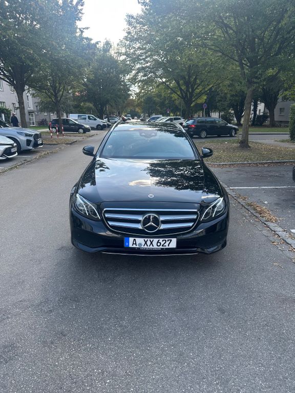 Image of Mercedes-Benz E 350